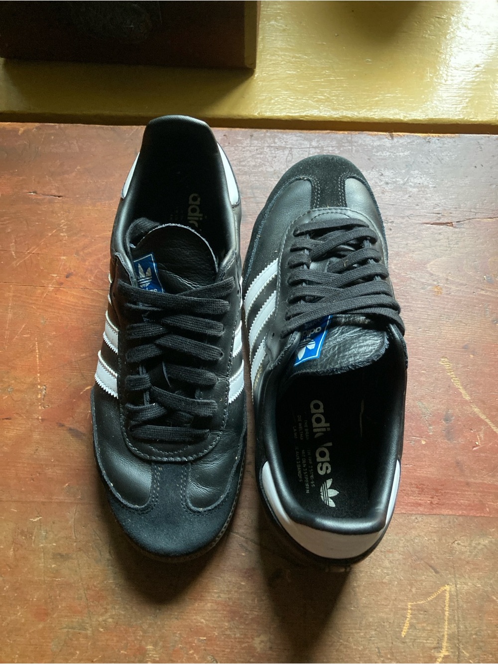 Adidas Sambas - W9 (US) M7.5 (US) - Picture 6 of 9